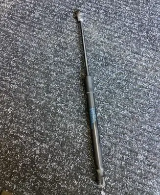 BMW X2 F39 Front bonnet/hood damper/strut 7424766