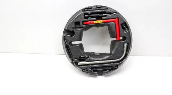 Audi A4 S4 B9 8W Tool set 8W0012109