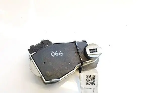 Mercedes-Benz E W211 Steering wheel lock A0355457732 7004518810420101