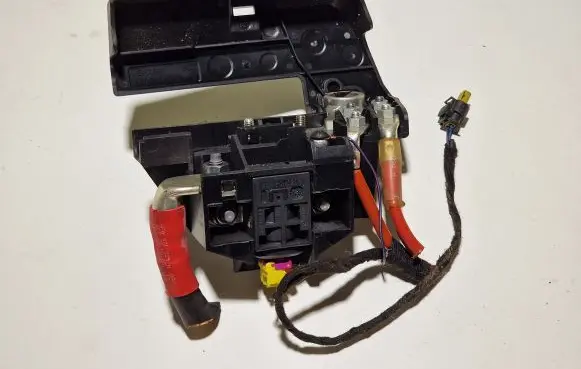 Audi A6 S6 C6 4F Positive cable (battery) 4F0915519