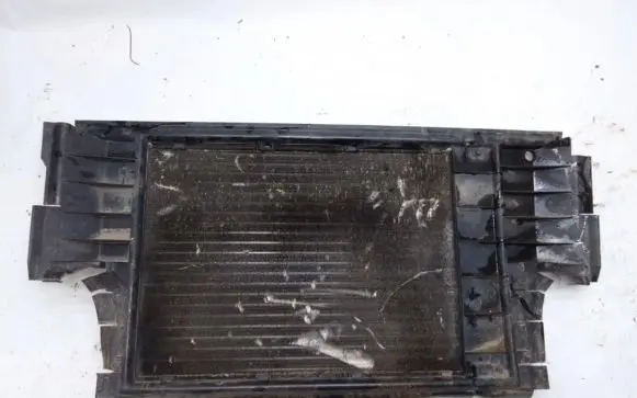 Coolant radiator