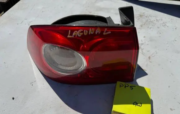 Renault Laguna II Rear/tail lights 8200002534