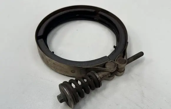 BMW 5 E60 E61 Muffler pipe connector clamp 7793677