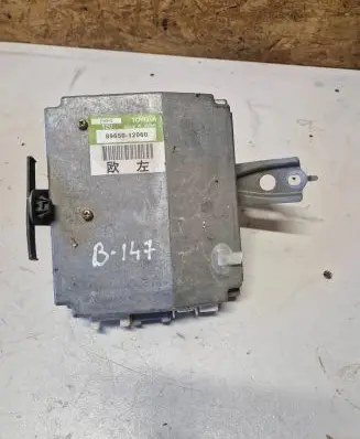 Toyota Corolla E120 E130 Power steering control unit/module 8965012060