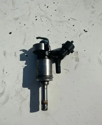 Mini Cooper Hatch Hardtop Fuel injector 147258