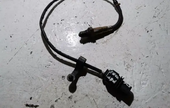Skoda Octavia Mk2 (1Z) Lambda probe sensor 0281004042 03G906262