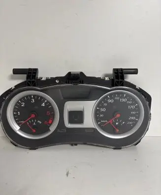 Renault Clio III Speedometer (instrument cluster) 8201060299 7DGA039651 10A855AE
