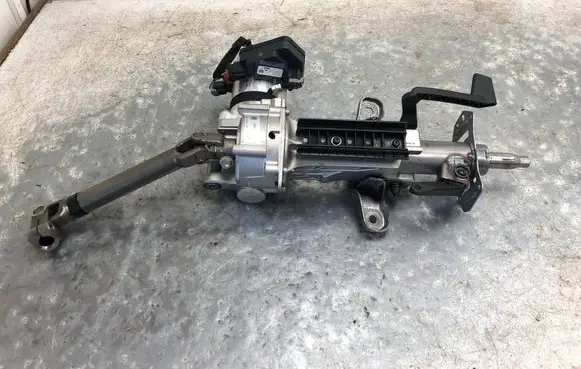 Ford Focus Steering wheel axle JX6C3D077C1J JX6C-3D077-C1J