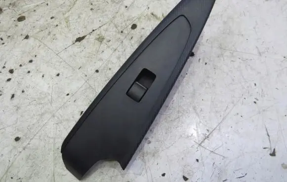 Mazda 2 Electric window control switch D09H66370
