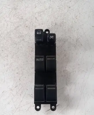 Nissan X-Trail T30 Electric window control switch