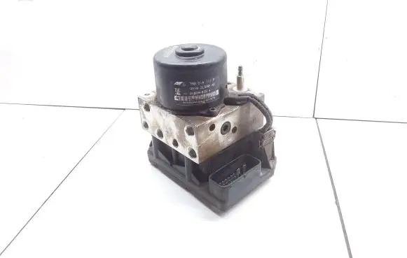 Volkswagen Sharan ABS Pump 7M0614111P 98VW2L580AB