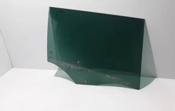 Volkswagen PASSAT B8 Rear door window glass 3G9845026A