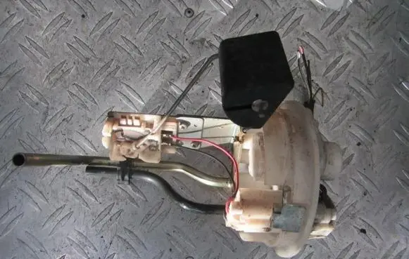 Toyota Corolla E120 E130 Fuel level sensor 7701012340 77010-12340