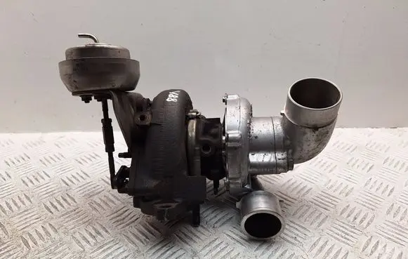 Toyota Corolla Verso AR10 Turbo 172010R020 06060601339 06109a
