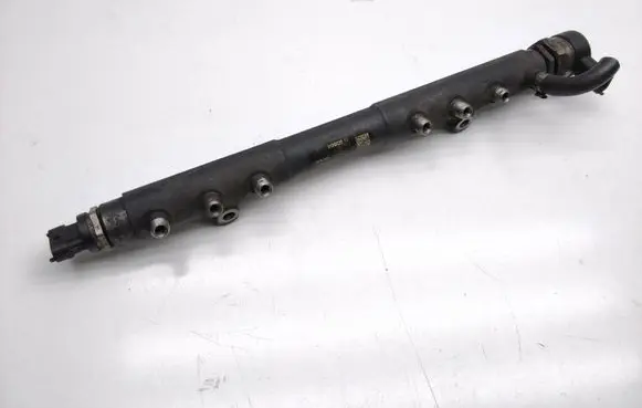 Volvo XC90 Fuel main line pipe 31259011 0445215023 31216662