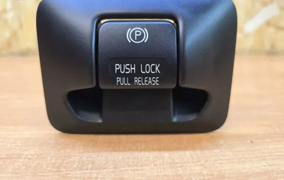 Volvo XC60 Hand parking brake switch 31334637