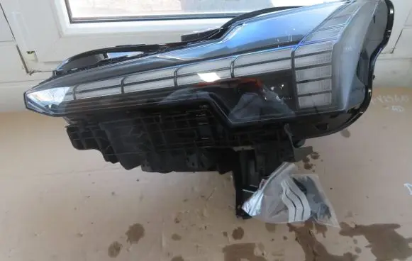 Volvo EX30 Headlight/headlamp 80000401