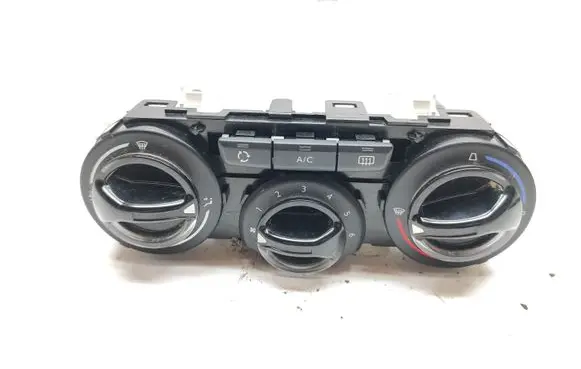 Peugeot 208 Climate control unit 98722483zd