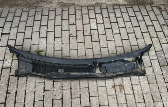 Chrysler Grand Voyager V Wiper trim 05113548AA
