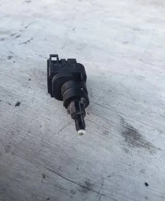 Skoda Fabia Mk1 (6Y) Brake pedal sensor switch 32866624 201304