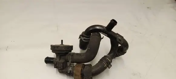 Porsche Cayenne (92A) Engine coolant pipe/hose 7P0121070F