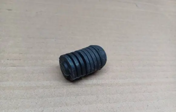 Volkswagen Tiguan Engine compartment rubber 