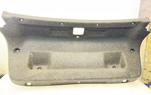 BMW 3 G20 G21 Tailgate trim 7430622