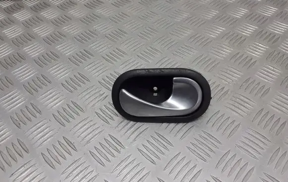 Renault Megane II Front door interior handle 8200028486