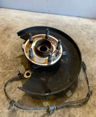 Opel Astra J Front wheel hub 13319480 13319482 0202