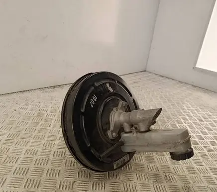 Renault Megane III Brake booster 472100013R