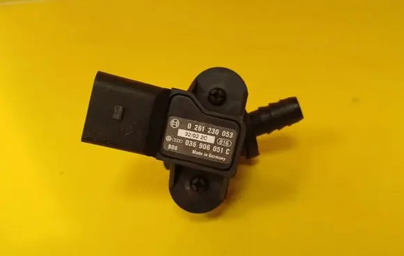 Audi A4 S4 B6 8E 8H Air pressure sensor 036906051C 0261230053 8E0611933A
