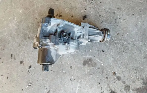 Suzuki Swift II Gearbox transfer box case 71L0