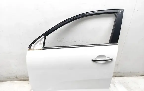 KIA Sportage Front door