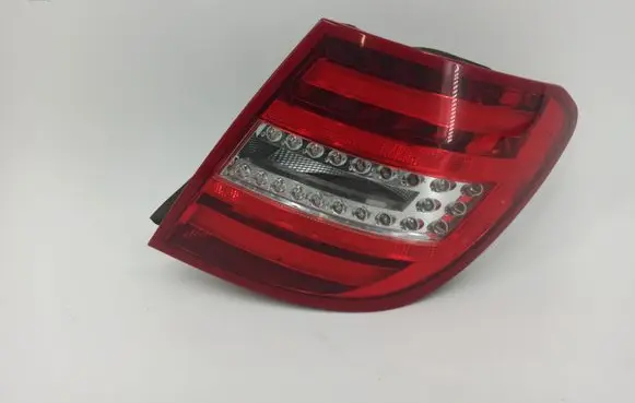 Mercedes-Benz C W204 Rear/tail lights A2048204764 0000906105 2048204784