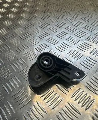 Opel Insignia B Radiator support slam panel bracket 84012895