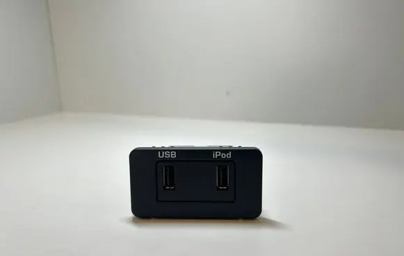 USB socket connector