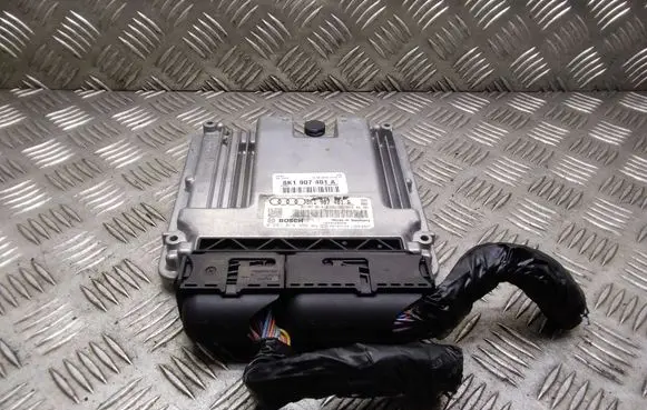 Audi A5 8T 8F Engine control unit/module 8K1907401A 0281014356