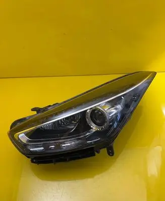 Hyundai i40 Headlight/headlamp 92101-3Z620