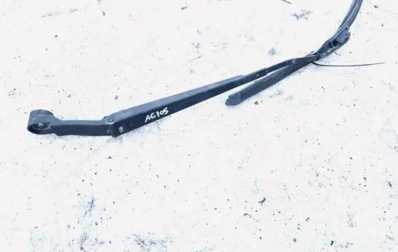 Hyundai Getz Front wiper blade arm