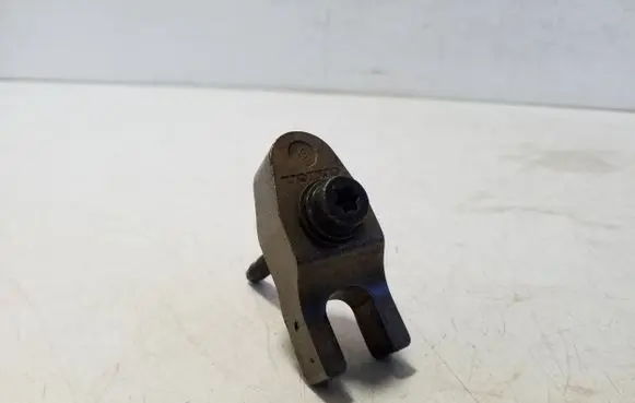Volvo XC60 Fuel Injector clamp holder 