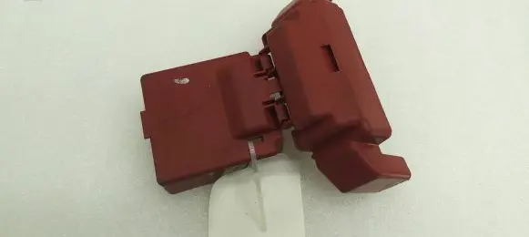 Volvo XC60 Other engine bay part