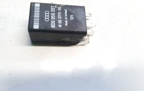 Glow plug pre-heat relay