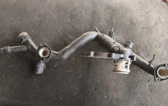 Audi A6 S6 C6 4F Engine coolant pipe/hose 06e121045e
