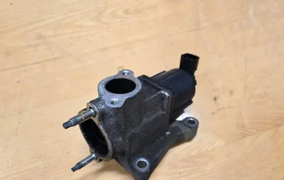 Mazda CX-7 EGR valve R2AA20300B K5T70873 0325