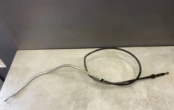 Handbrake/parking brake wiring cable