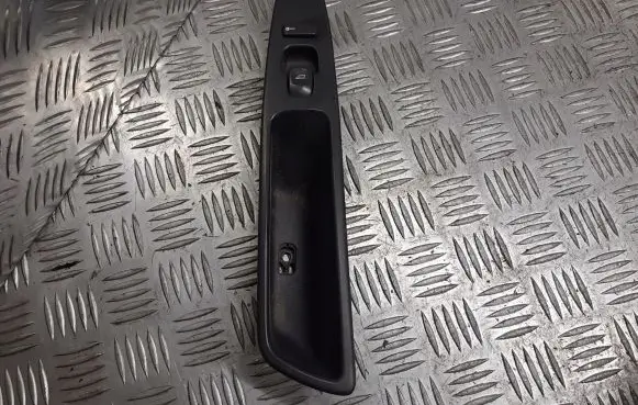 Volvo S40 Quarter vent window switch 30638702