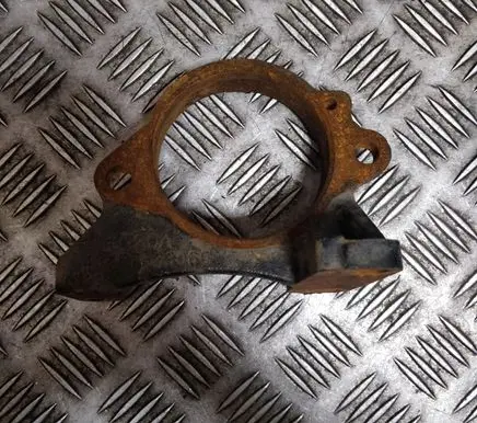 Lexus UX Engine mounting bracket