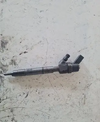 Mercedes-Benz A W168 Fuel injector A6689700987