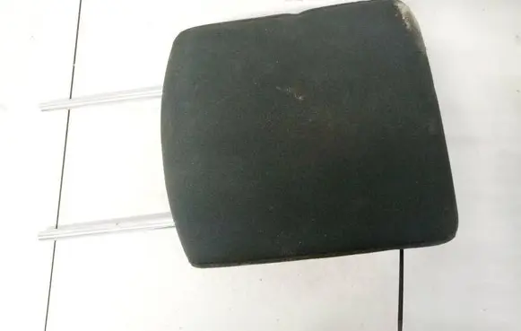 Mazda 5 Front seat headrest 