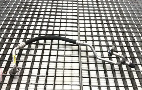 Hyundai Kona I Air conditioning (A/C) pipe/hose 